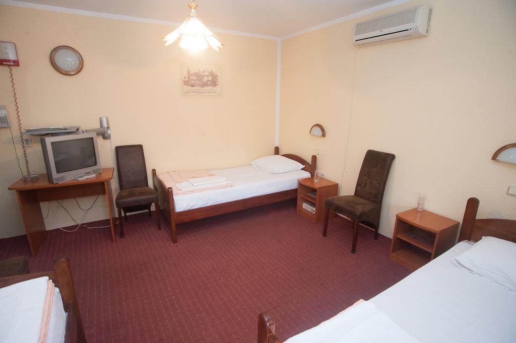 Hotel Extra Lion Md Ni Eksteriør bilde